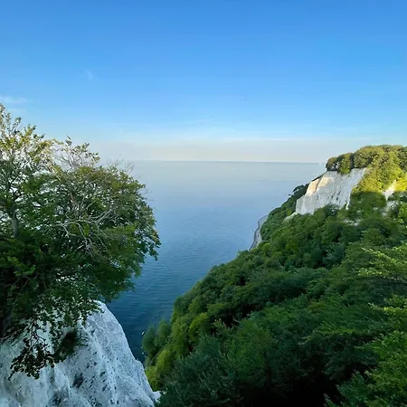 Sonnige Am Nationalpark Sassnitz